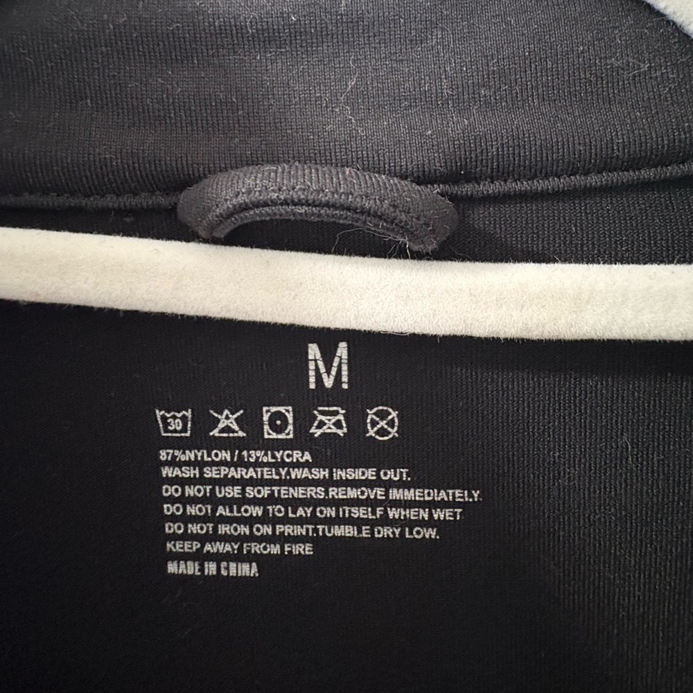 Active Jacket - Picture 3 of 3